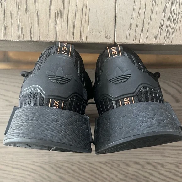 Authentic Adidas NMD R1 Men’s Sneakers
 size 11 1/2 - Picture 5 of 7